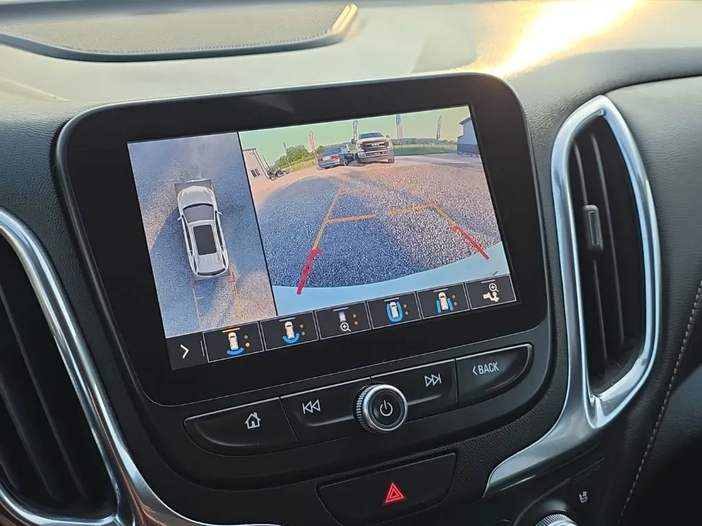 Used 2021 Chevrolet Equinox Premier AWD/4WD image 30
