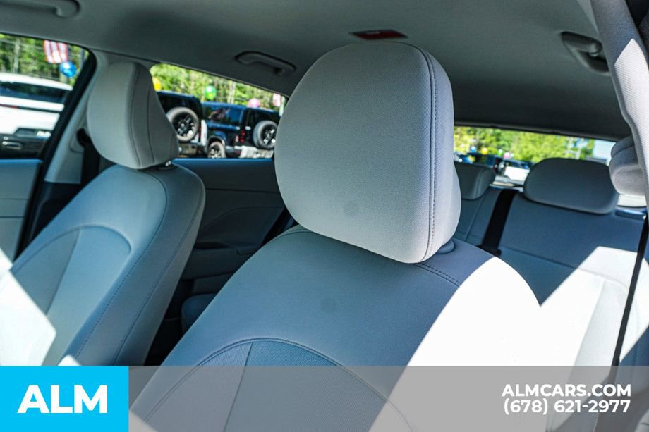 Used 2026 Hyundai Kona SE image 18