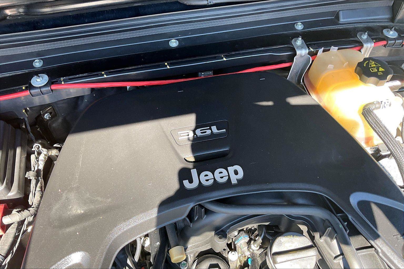 Used 2020 Jeep Gladiator Rubicon AWD/4WD image 34