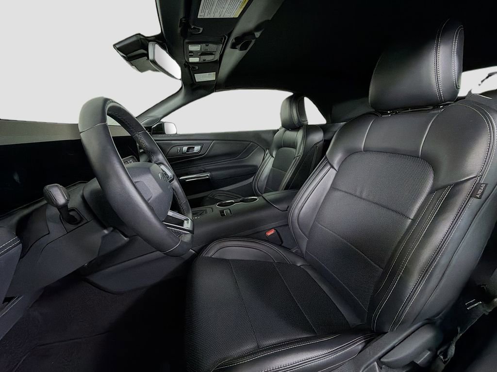 Used 2025 Ford Mustang Premium image 13