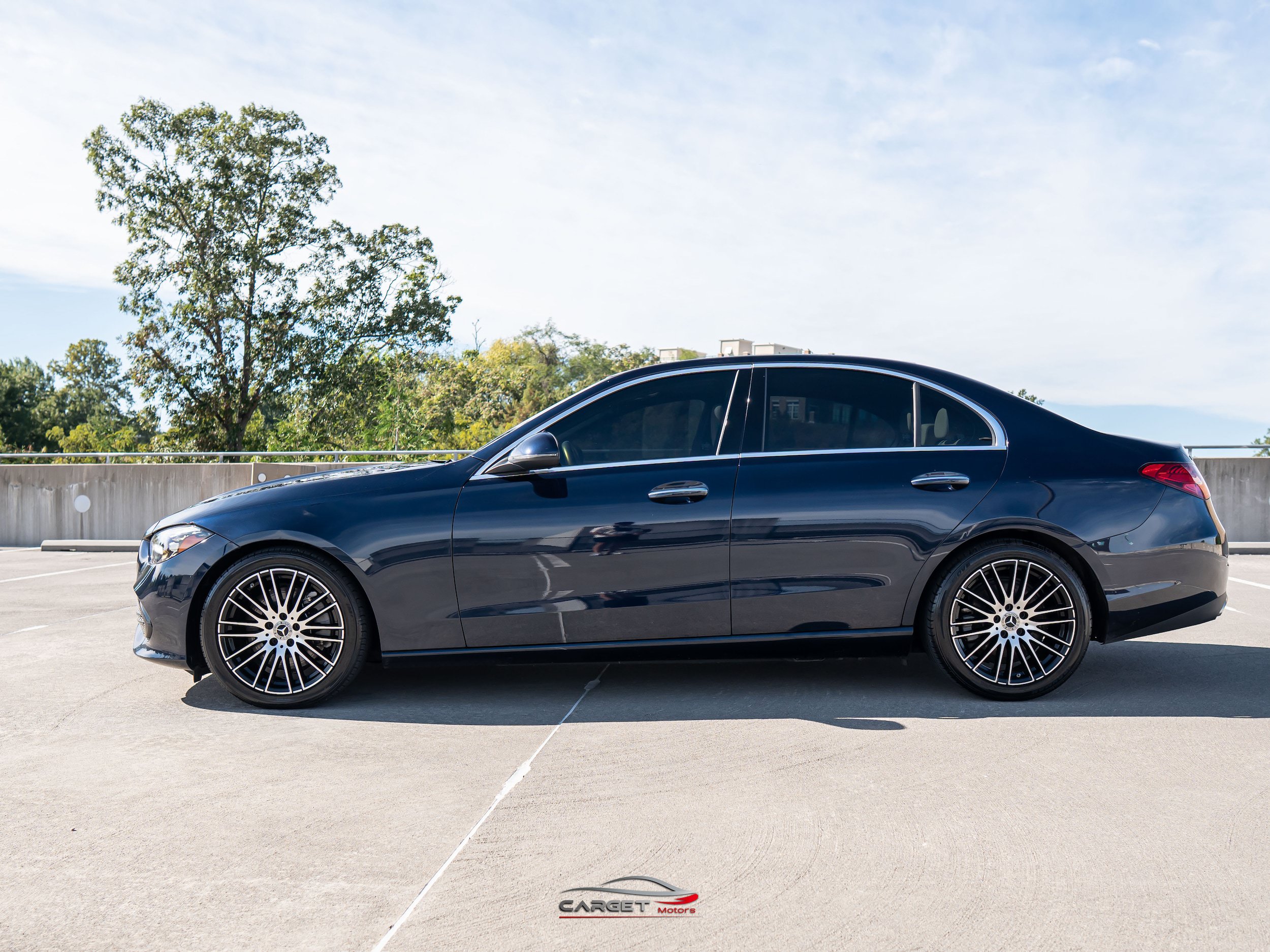 Used 2023 Mercedes-Benz C 300 4MATIC Sedan image 4