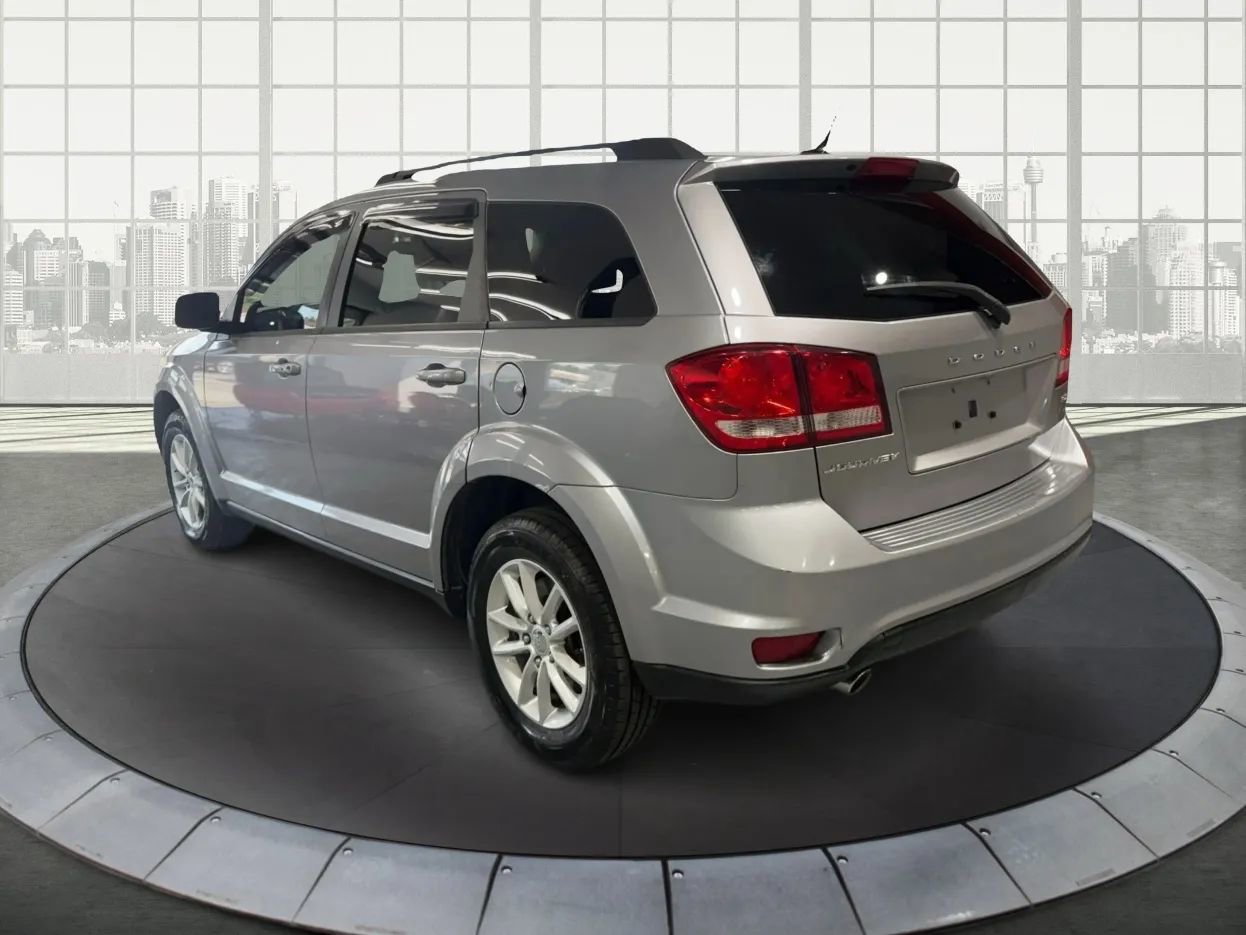 Used 2016 Dodge Journey SXT w/ Comfort/Convenience Group image 5