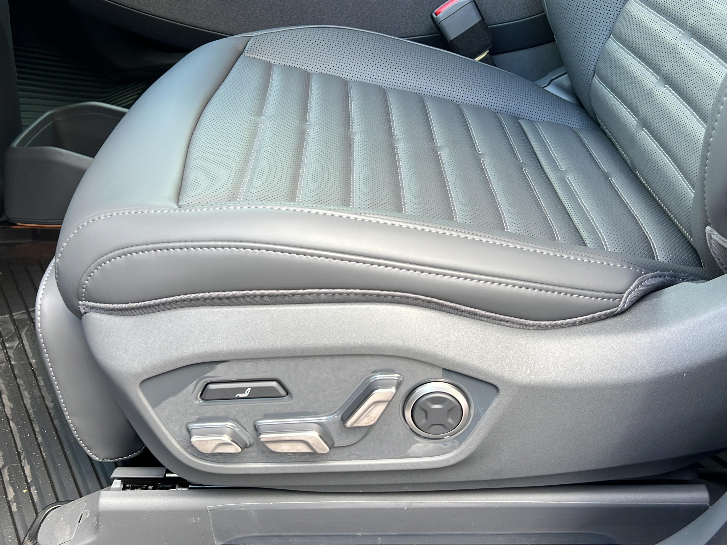New 2026 Kia EV9 Land AWD/4WD image 14