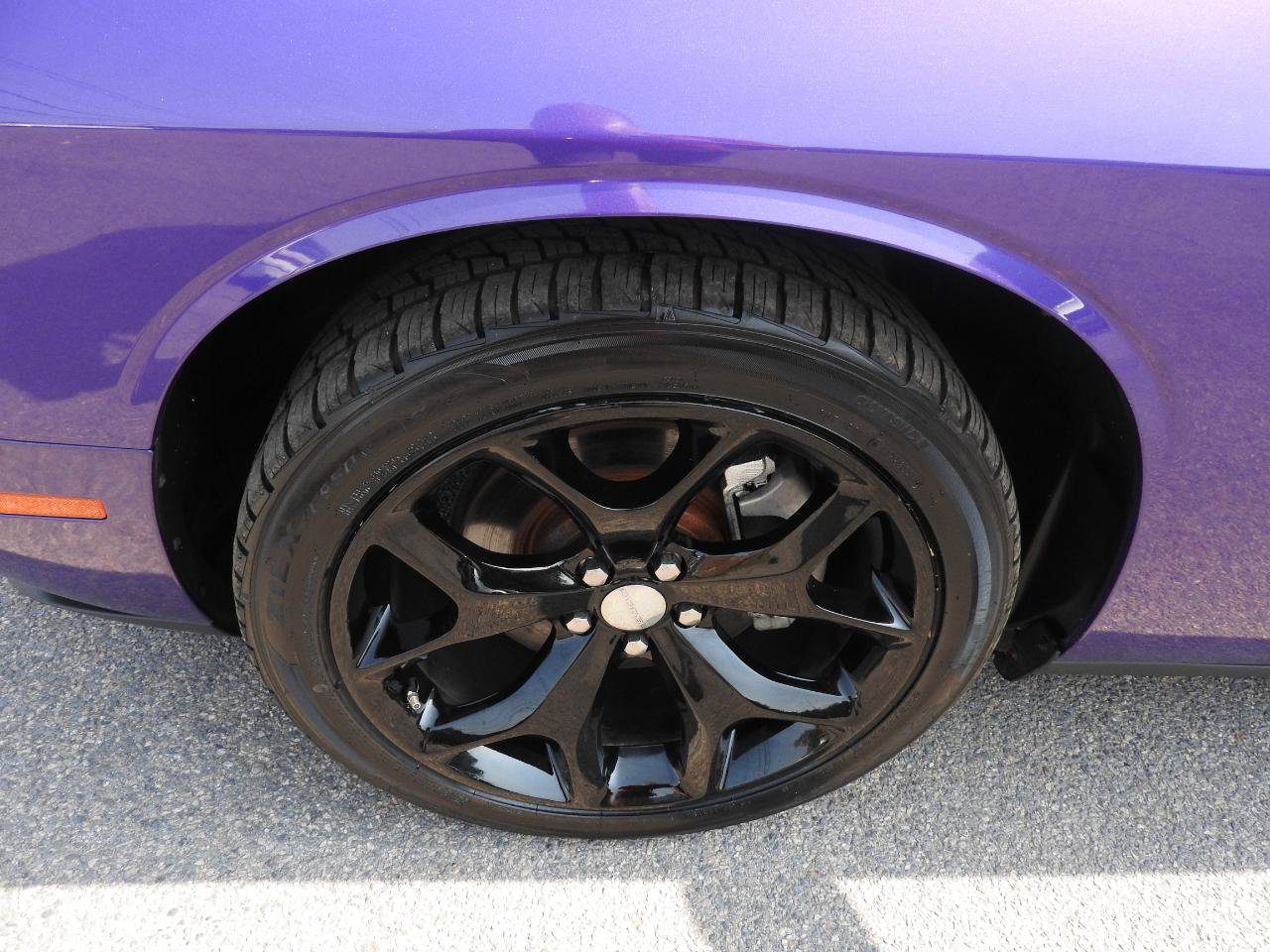 Used 2016 Dodge Challenger SXT Plus RWD image 21