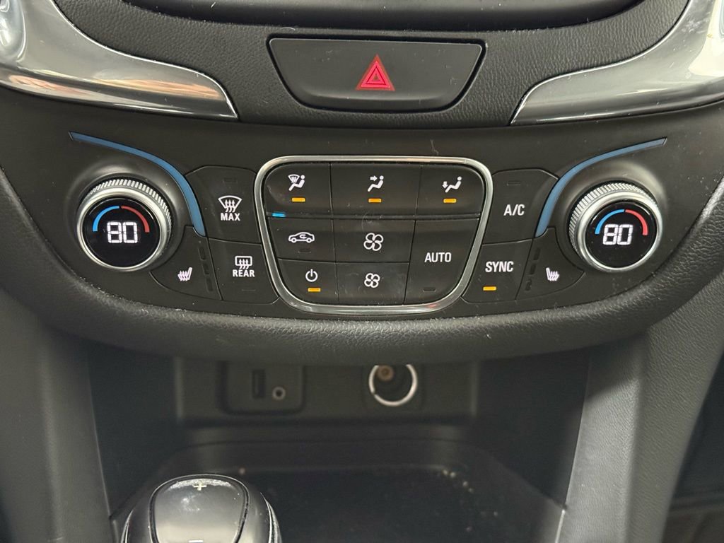 Used 2018 Chevrolet Equinox LT image 16