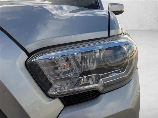 Used 2023 Toyota Tacoma TRD Sport image 9