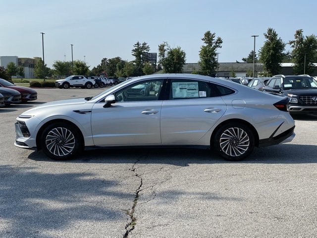 New 2025 Hyundai Sonata Limited image 4