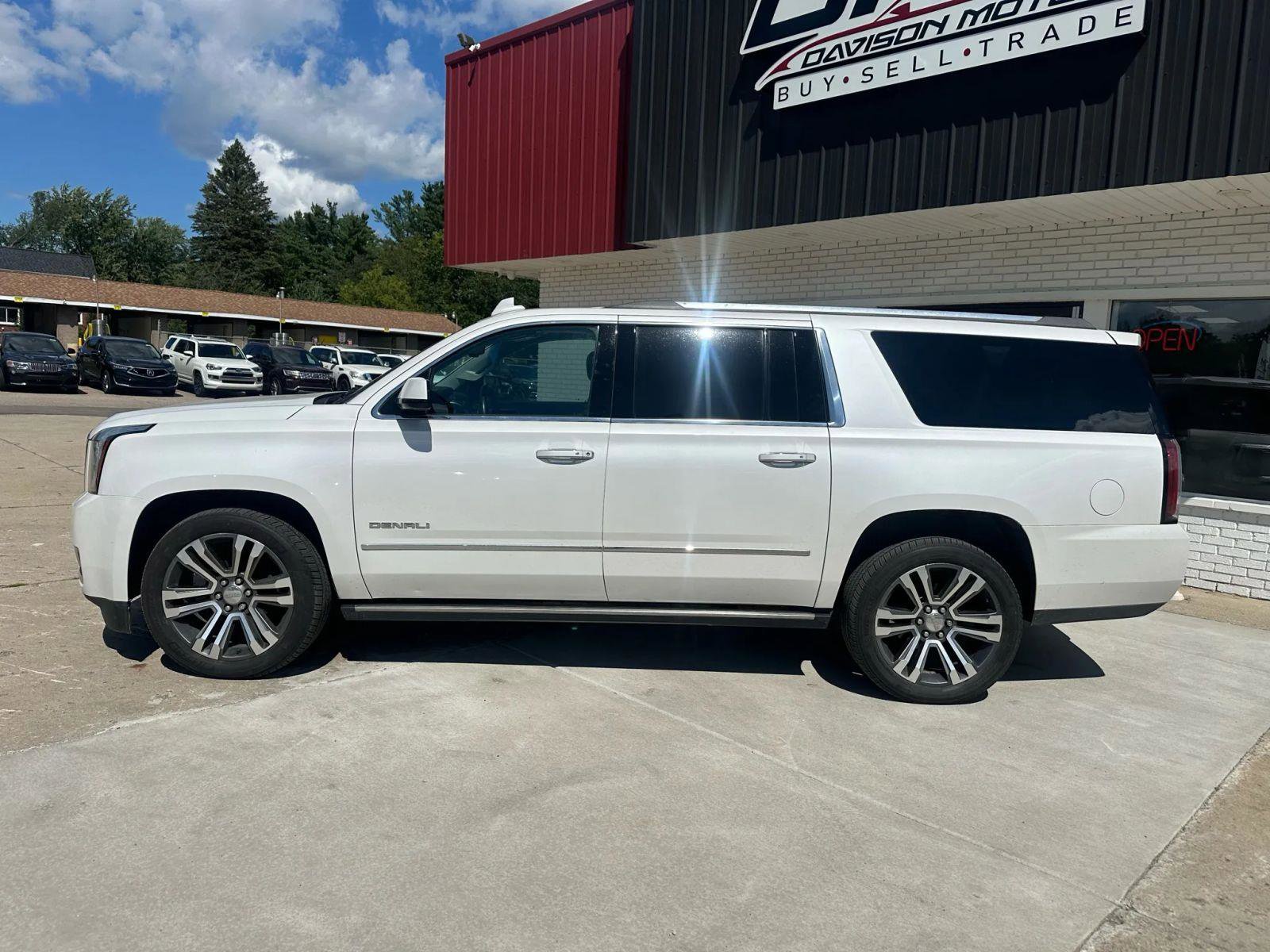 Used 2018 GMC Yukon XL Denali w/ Denali Ultimate Package image 52