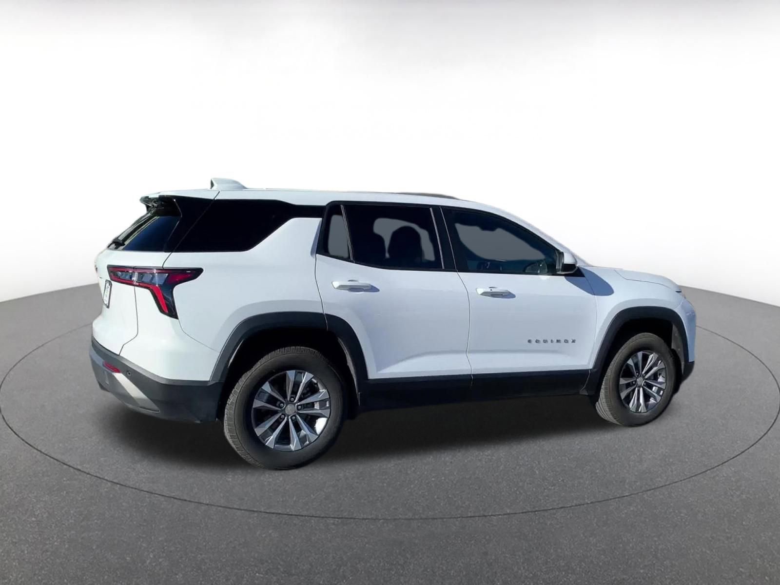 Used 2025 Chevrolet Equinox LT image 15