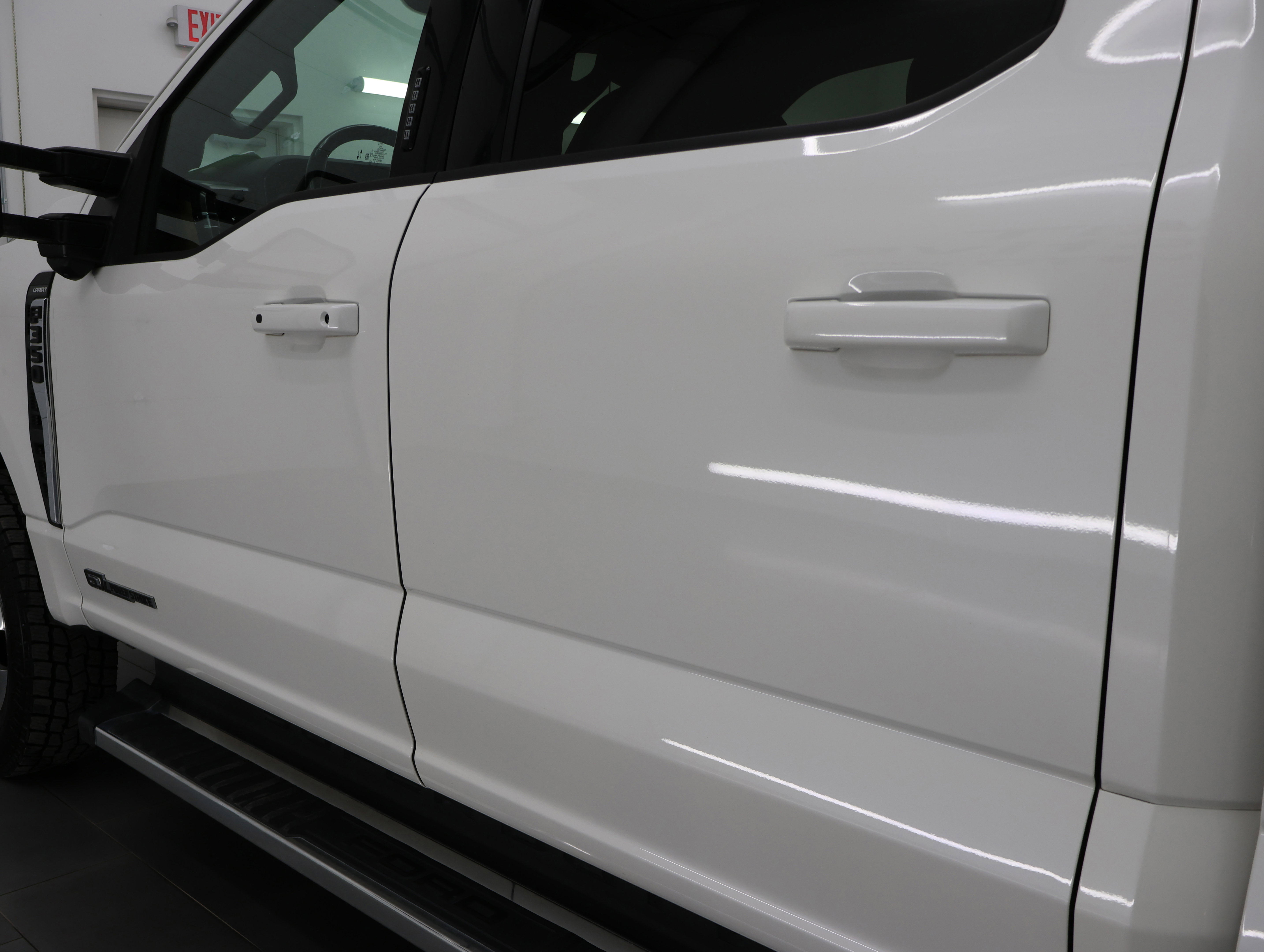 Used 2023 Ford F350 Lariat w/ FX4 Off-Road Package image 36