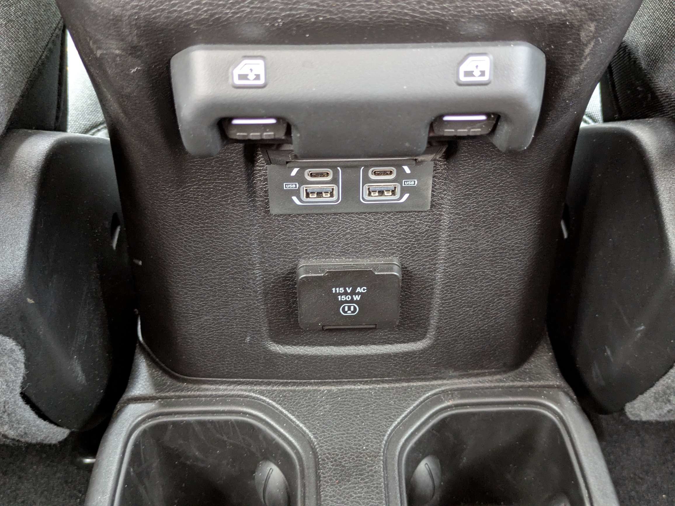 Used 2026 Jeep Wrangler Unlimited Sahara AWD/4WD image 34