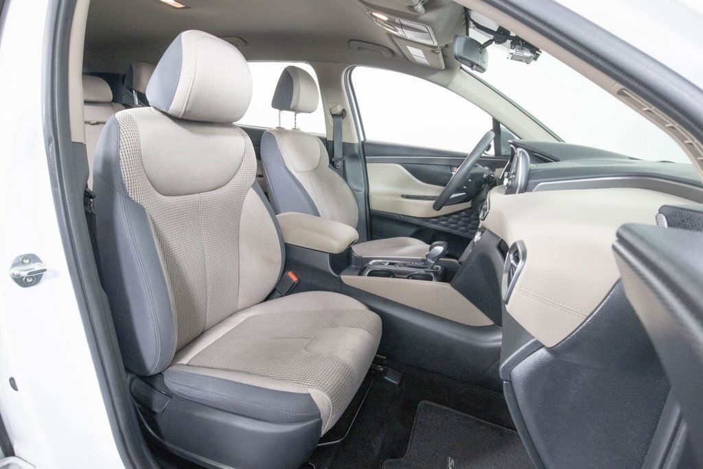 Used 2020 Hyundai Santa Fe SE image 19