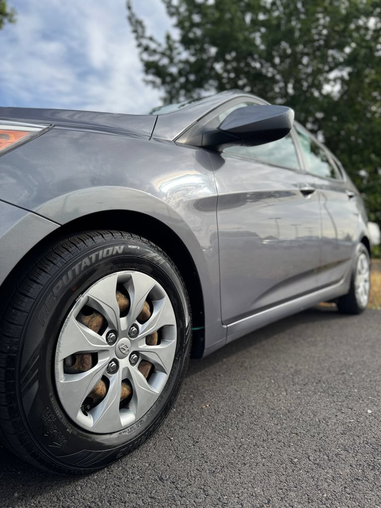 Used 2017 Hyundai Accent SE FWD image 35