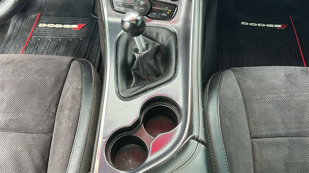 Used 2015 Dodge Challenger R/T Plus RWD image 29