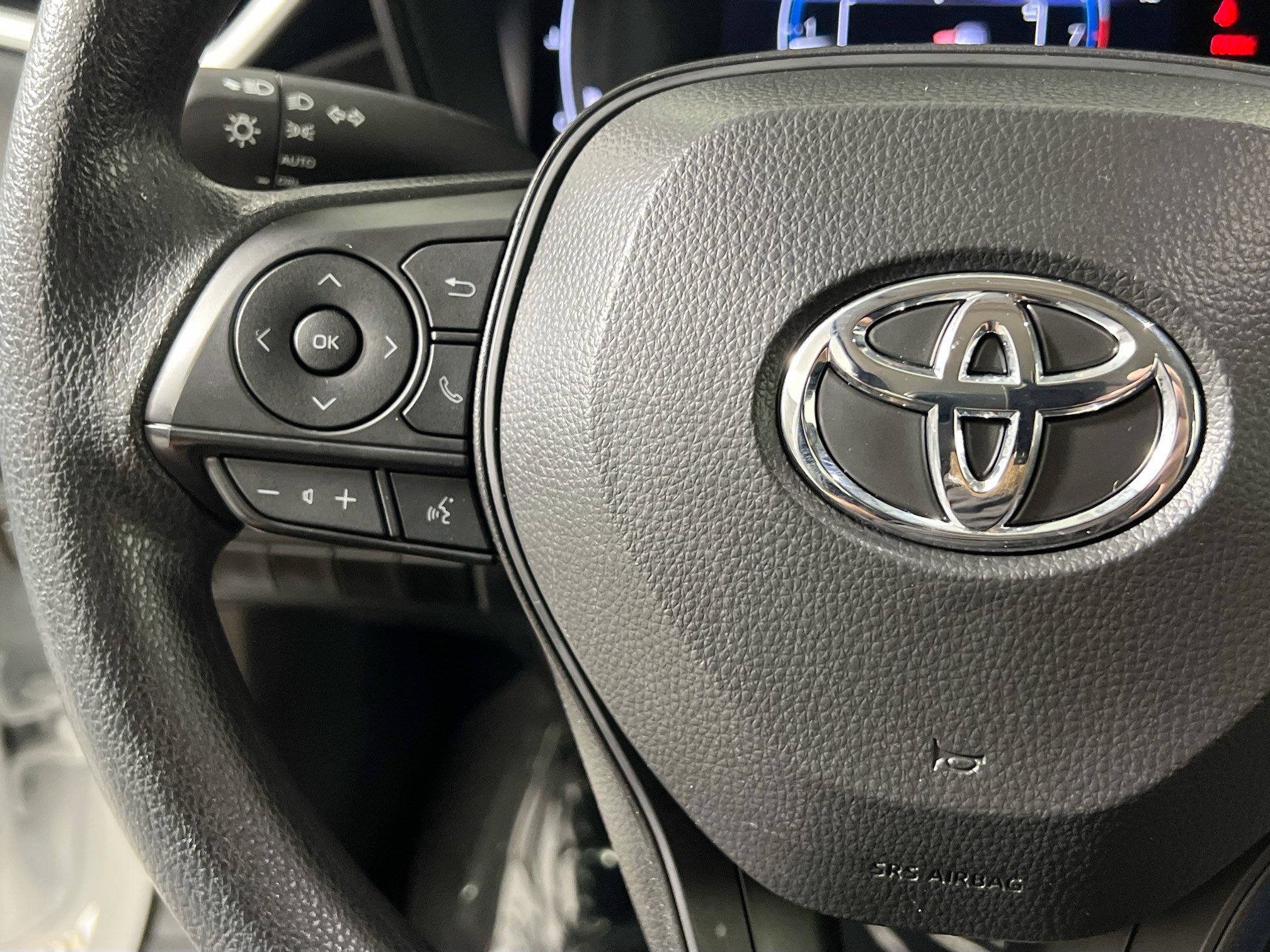 Used 2026 Toyota Corolla LE FWD image 19