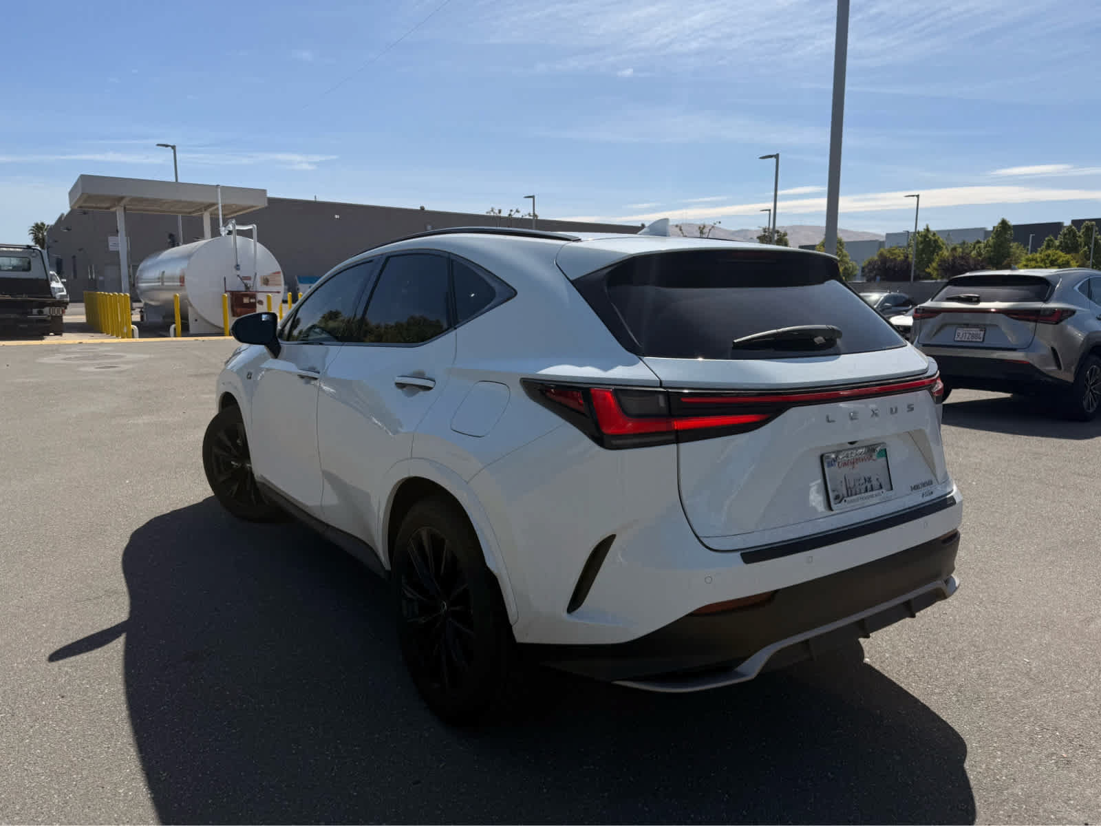 Used 2025 Lexus NX 350 F Sport AWD/4WD image 4