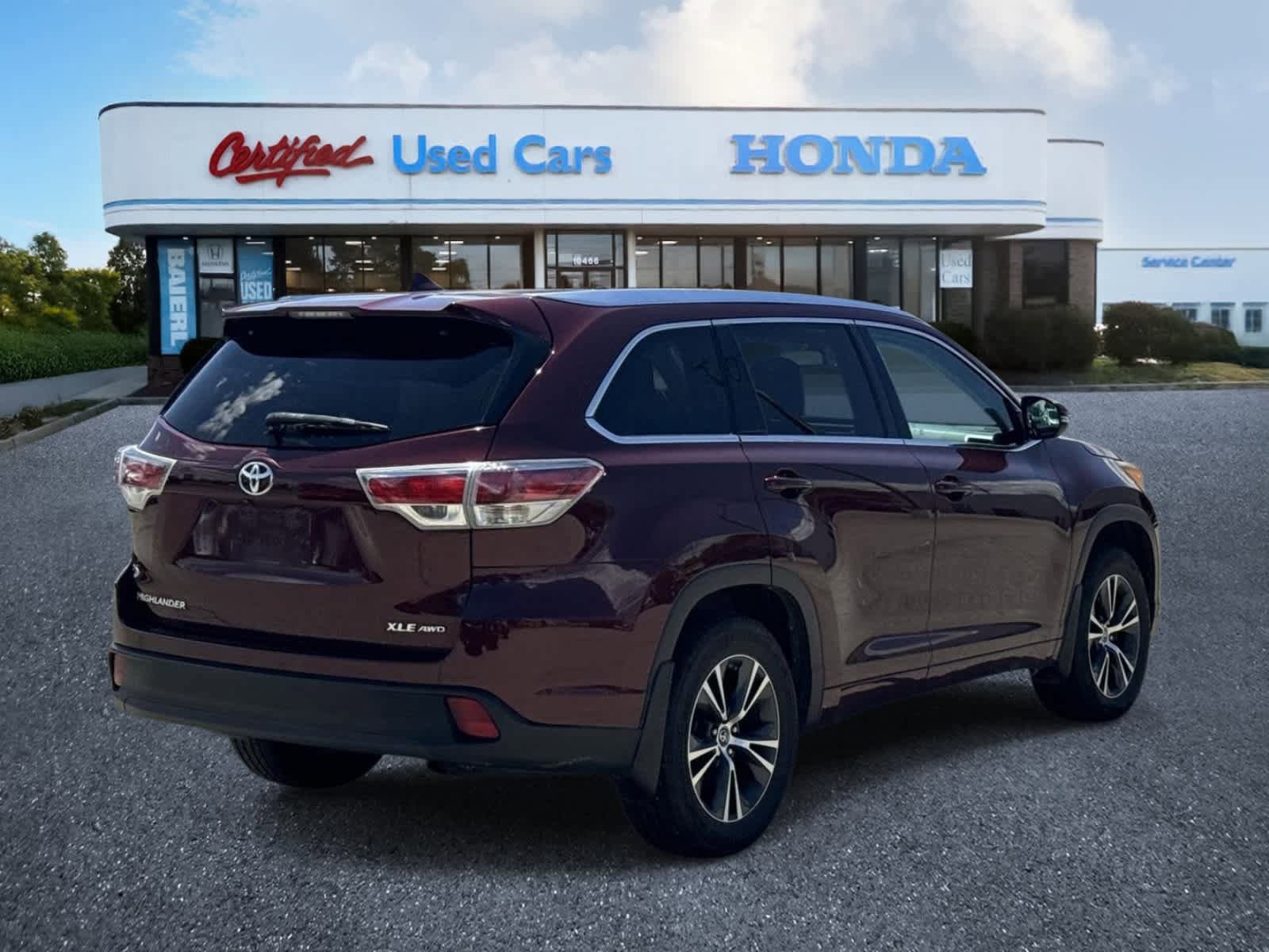 Used 2016 Toyota Highlander XLE AWD/4WD image 5