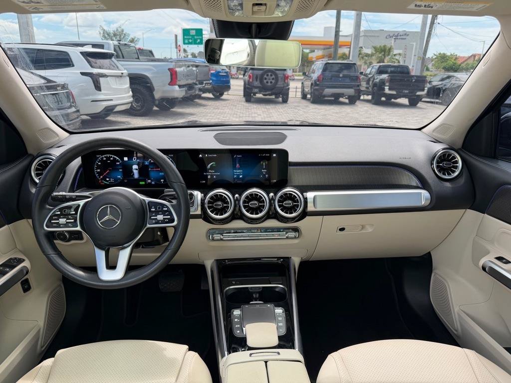 Used 2022 Mercedes-Benz EQB 350 4MATIC image 18