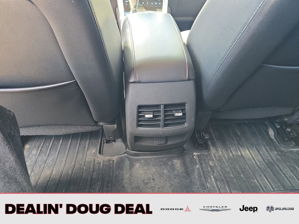 Used 2013 Ford Edge Limited image 25