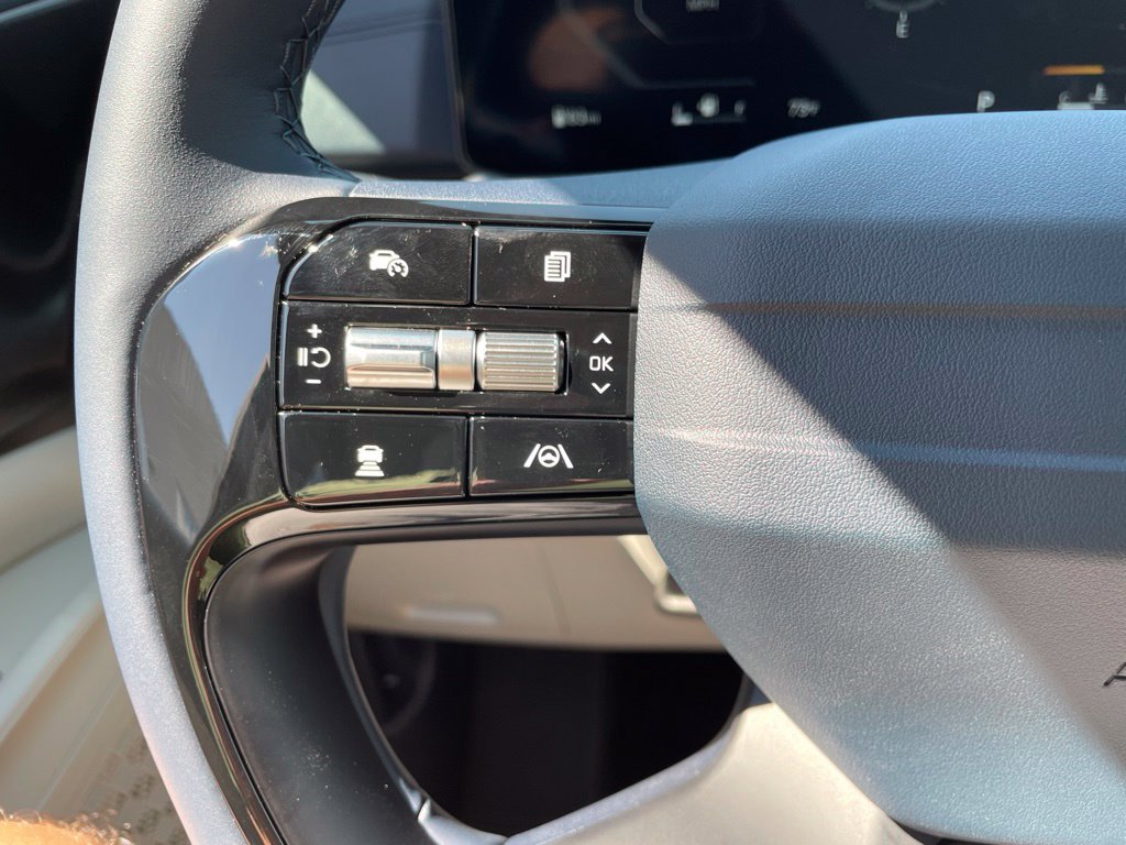 New 2027 Kia Carnival SX FWD image 27