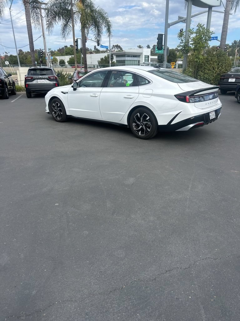 Used 2025 Hyundai Sonata SEL FWD image 7