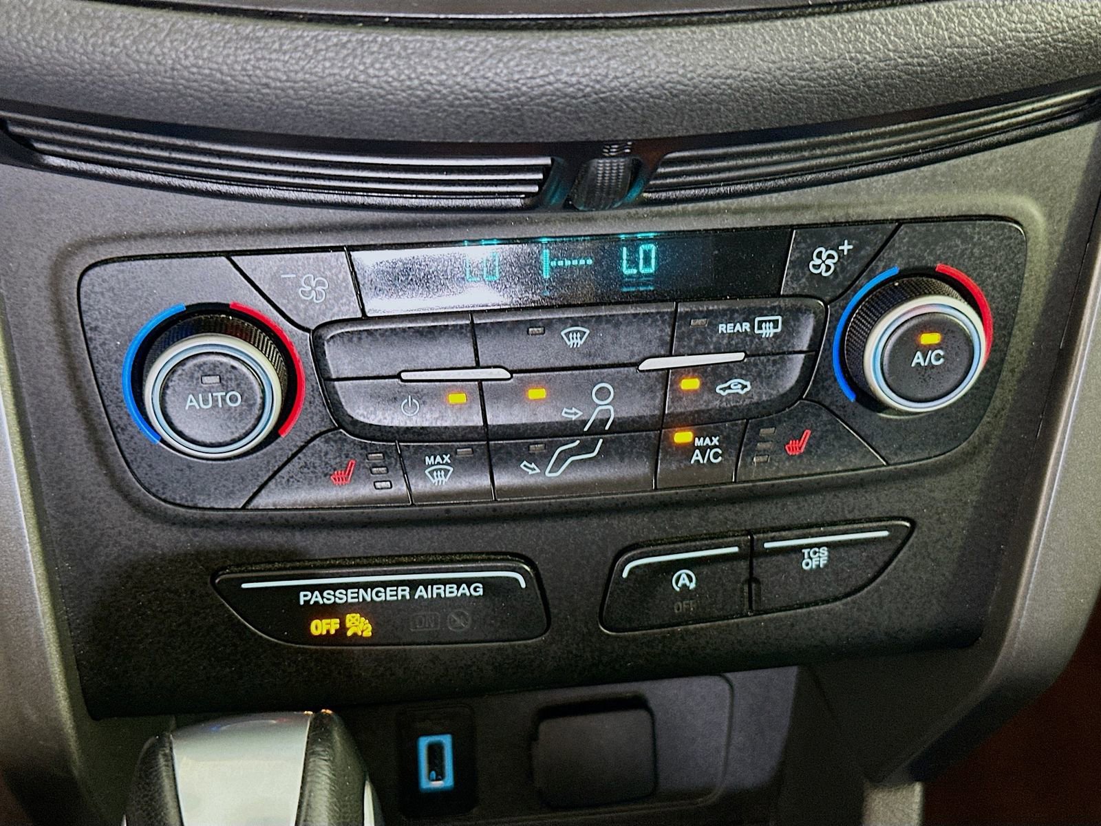 Used 2019 Ford Escape SEL FWD image 15