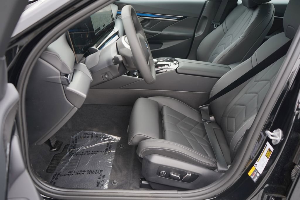 Used 2025 BMW i5 xDrive40 w/ M Sport Package image 11