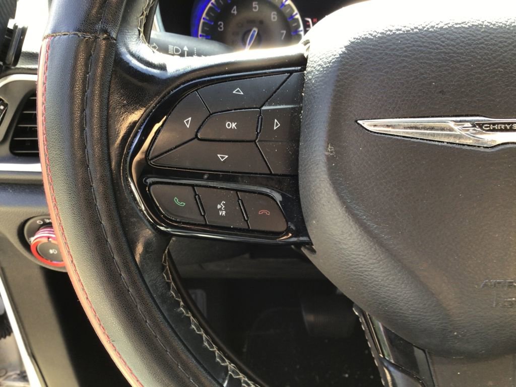 Used 2019 Chrysler Pacifica Touring-L Plus w/ S Appearance Package image 18