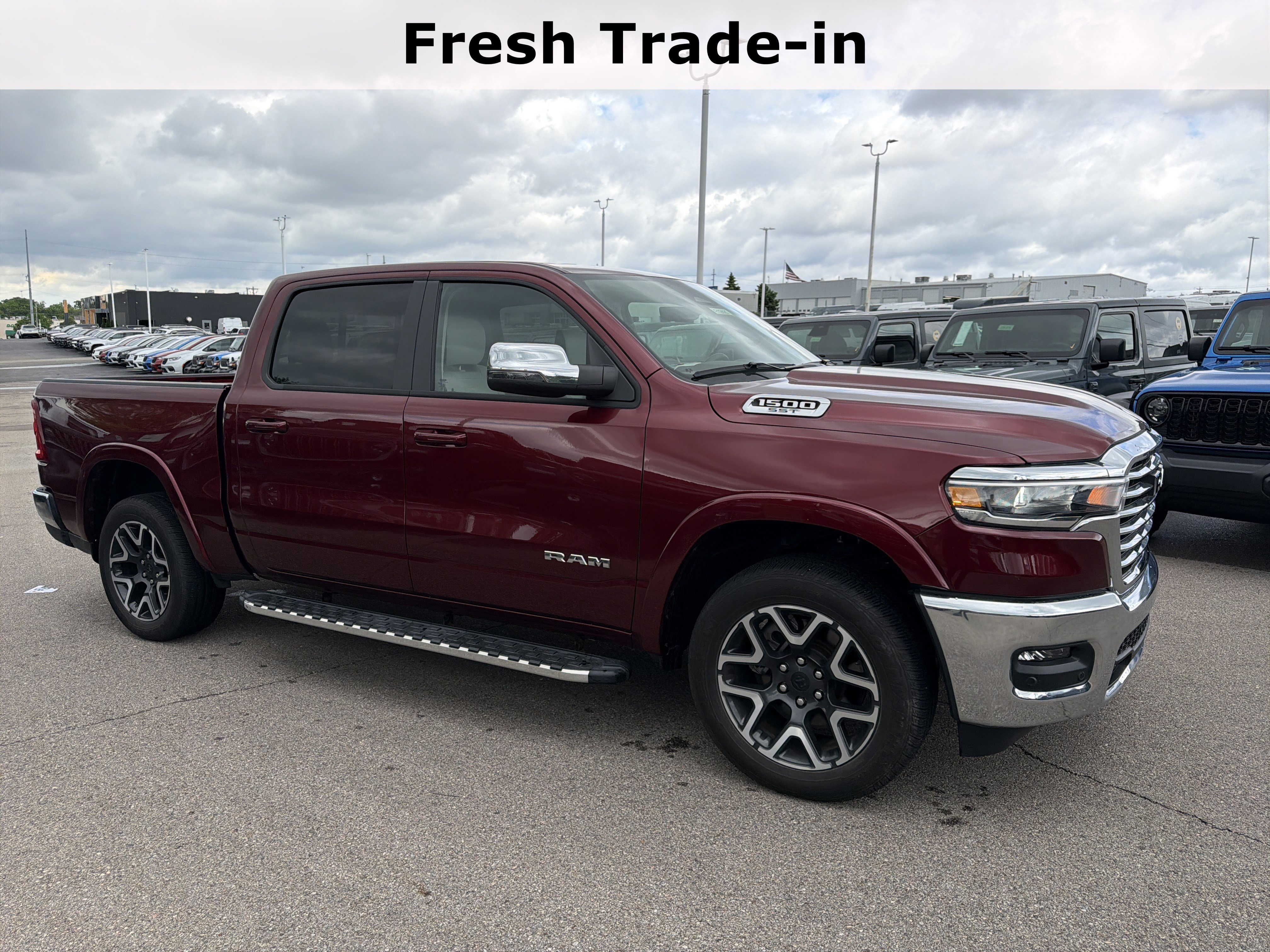 Used 2025 RAM 1500 Laramie AWD/4WD image 12