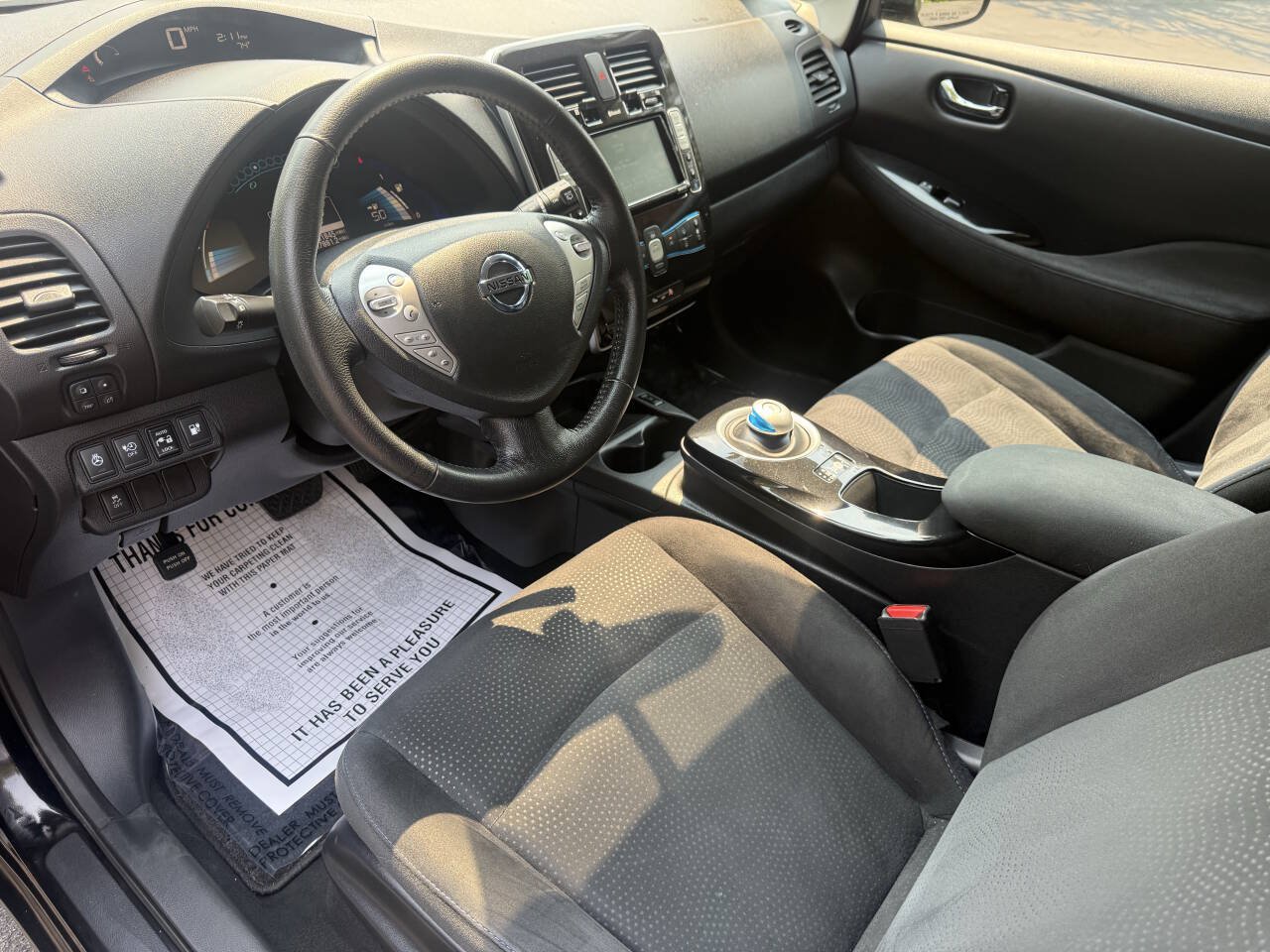Used 2016 Nissan Leaf SV FWD image 12