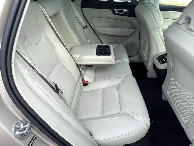 New 2026 Volvo XC60 B5 Ultra w/ Climate Package image 13