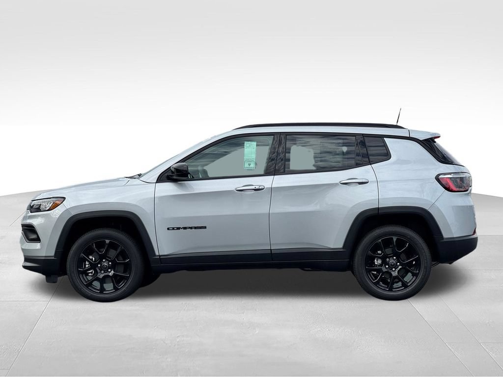 New 2026 Jeep Compass Latitude AWD/4WD image 4