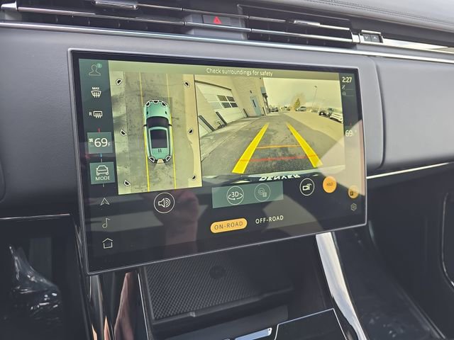 Used 2025 Land Rover Range Rover Sport SE image 26