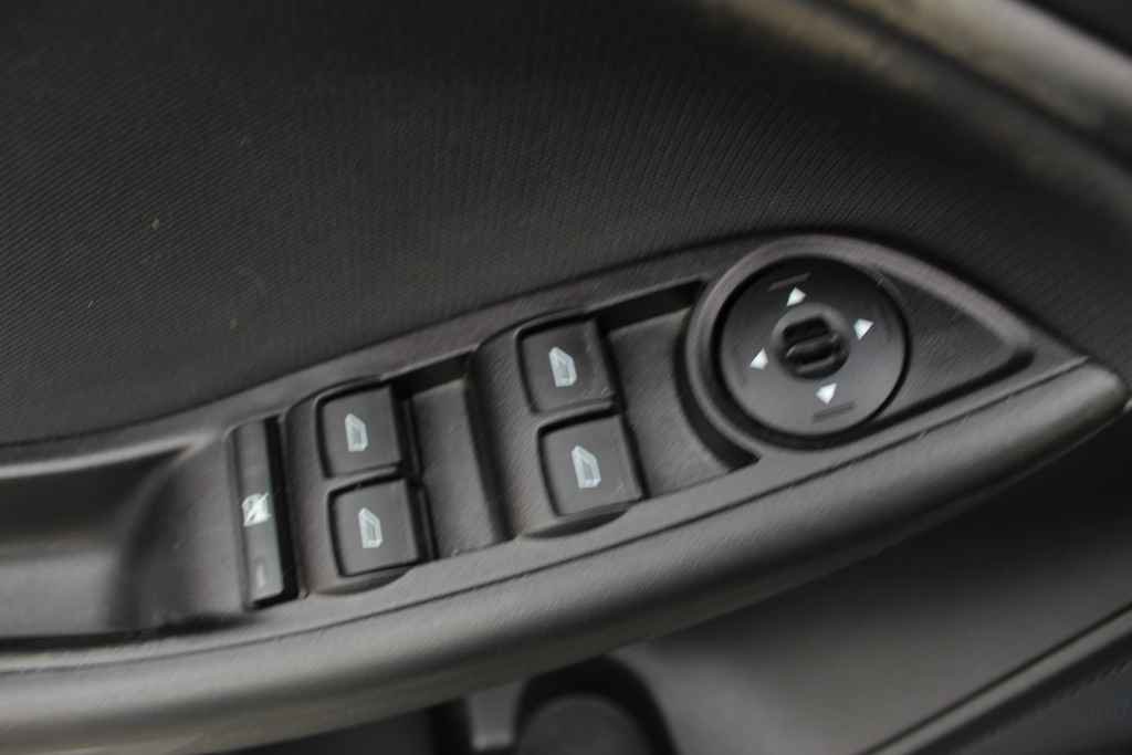 Used 2018 Ford Focus SE image 13