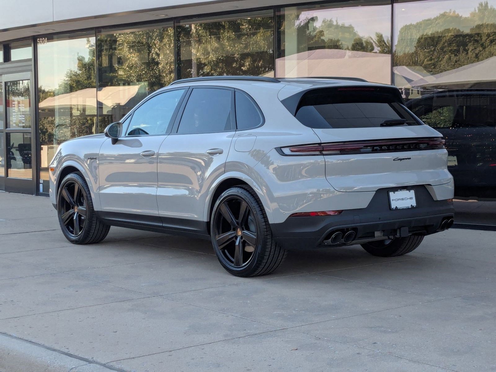 New 2026 Porsche Cayenne E-Hybrid image 3