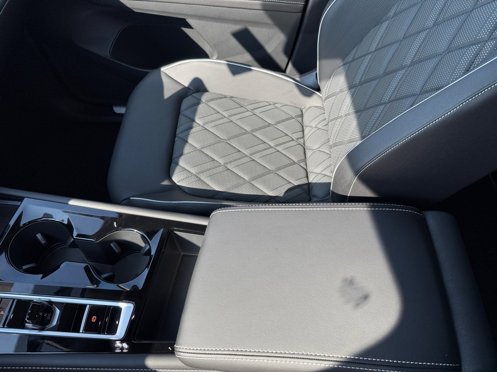 New 2026 Volkswagen Atlas SEL Premium R-Line image 14