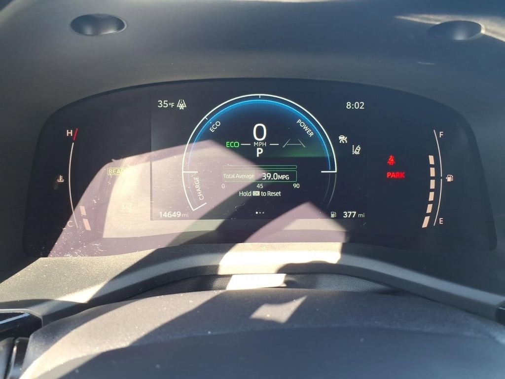 Used 2025 Toyota Camry LE image 19