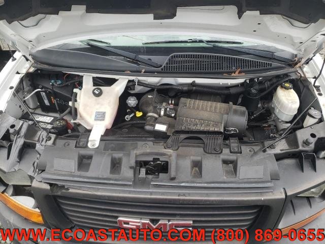 Used 2016 GMC Savana 3500 Extended RWD image 6