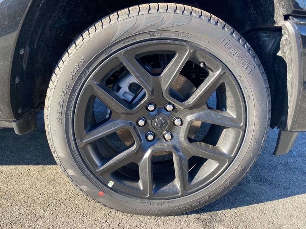 New 2026 RAM 1500 Laramie w/ Night Edition AWD/4WD image 9