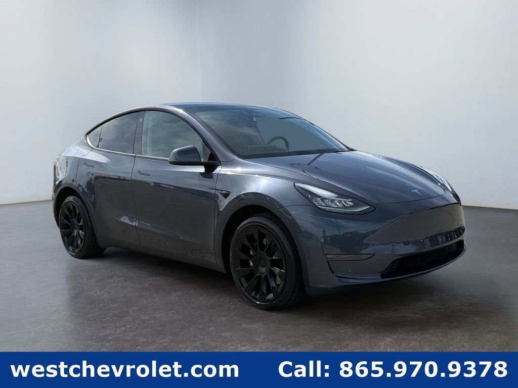 Used 2023 Tesla Model Y Long Range image 1