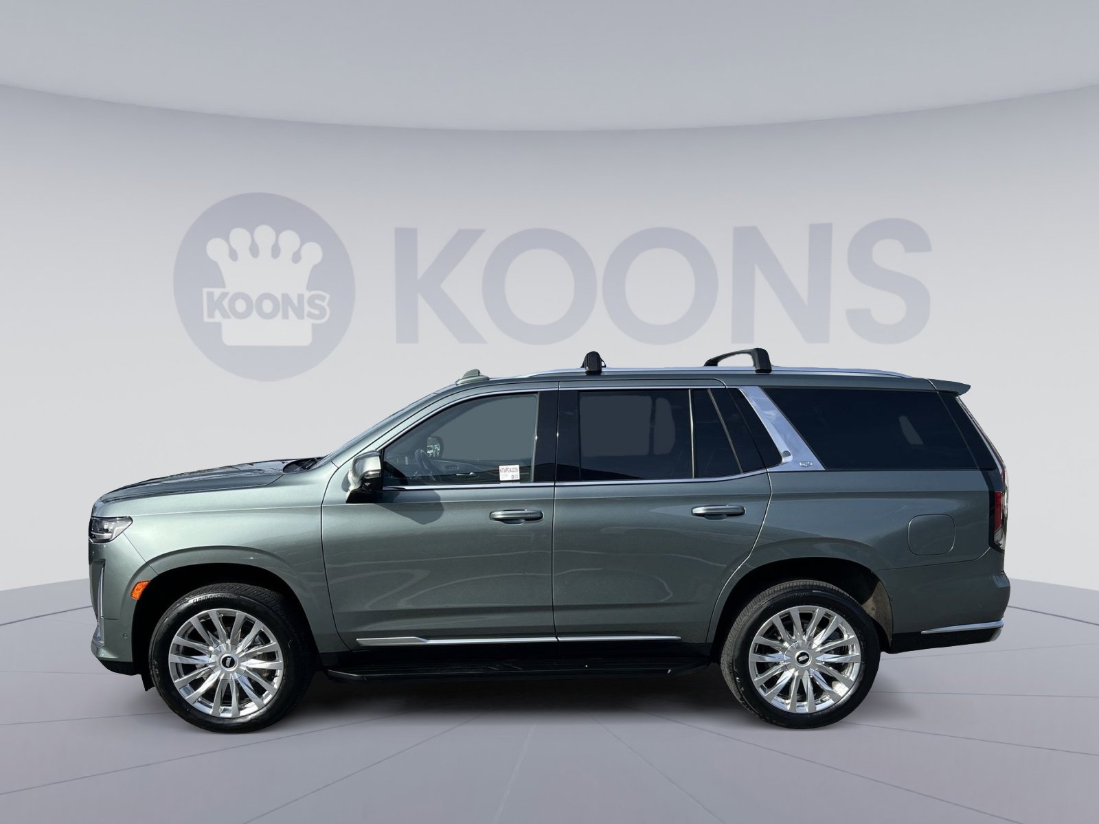 Used 2024 Cadillac Escalade Premium Luxury image 2