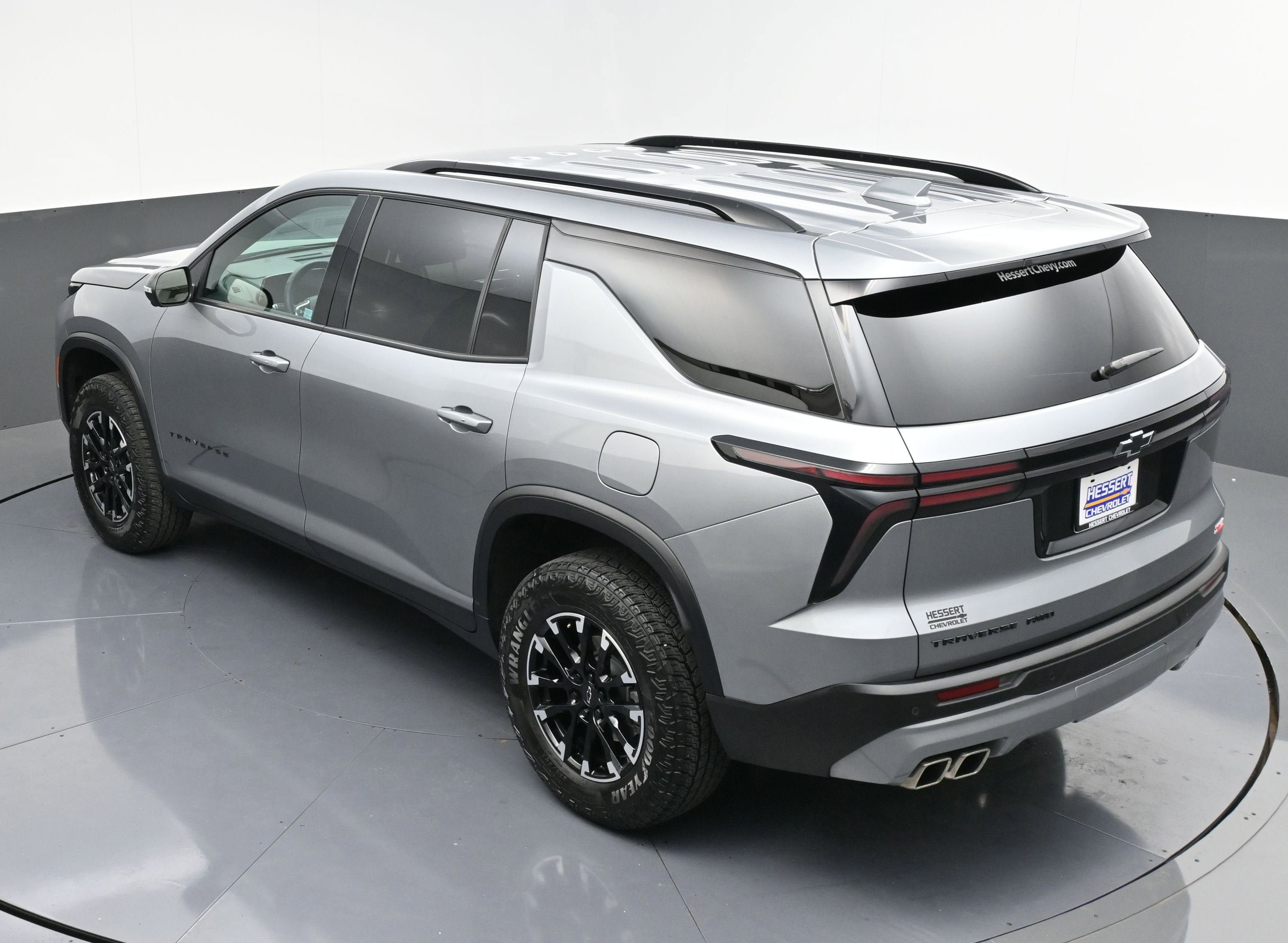 Used 2024 Chevrolet Traverse Z71 AWD/4WD image 47