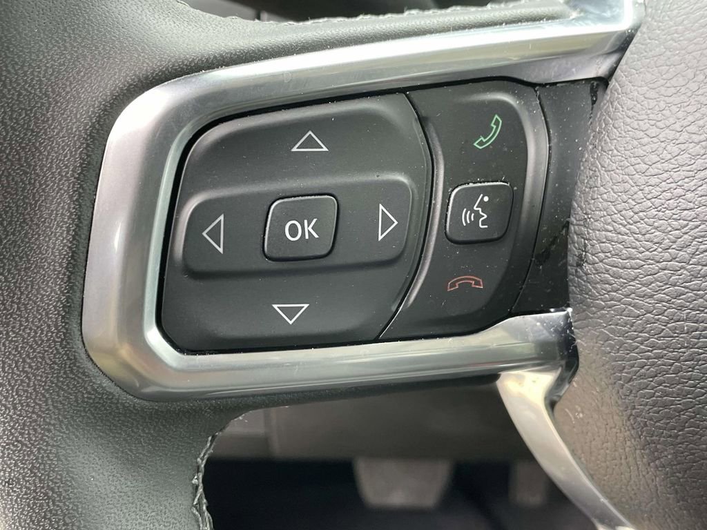 Used 2025 Jeep Wrangler Unlimited Sahara w/ Safety Group image 18