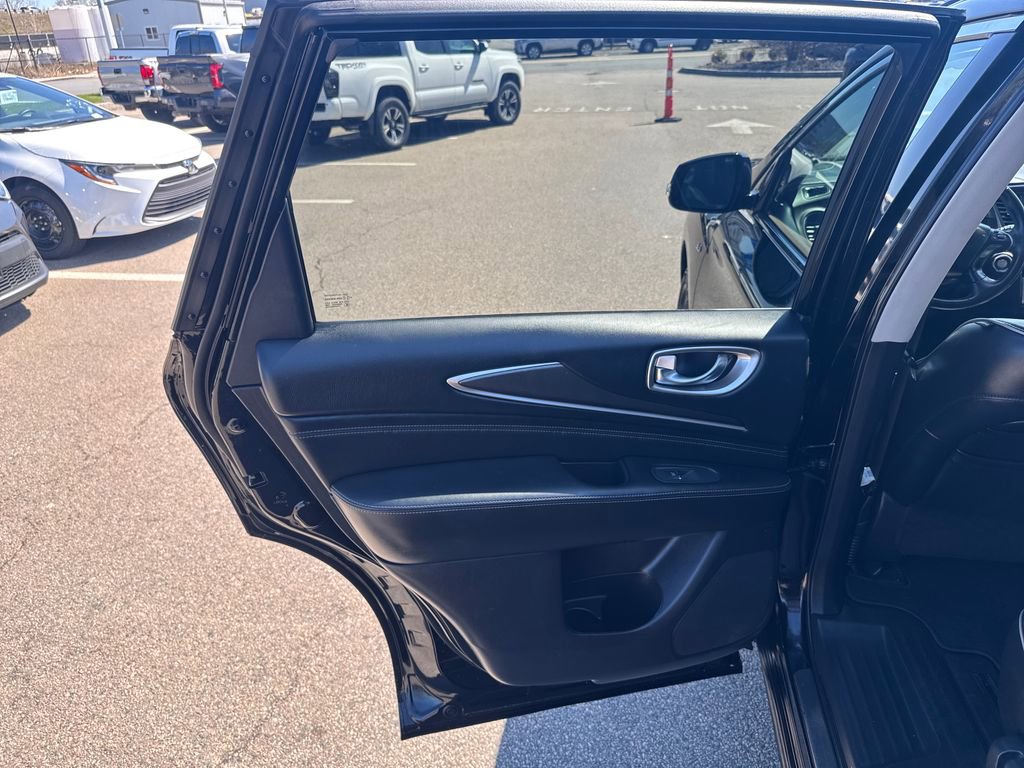 Used 2019 INFINITI QX60 Luxe w/ Essential Package AWD/4WD image 44