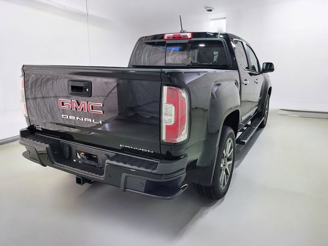 Used 2022 GMC Canyon Denali image 29
