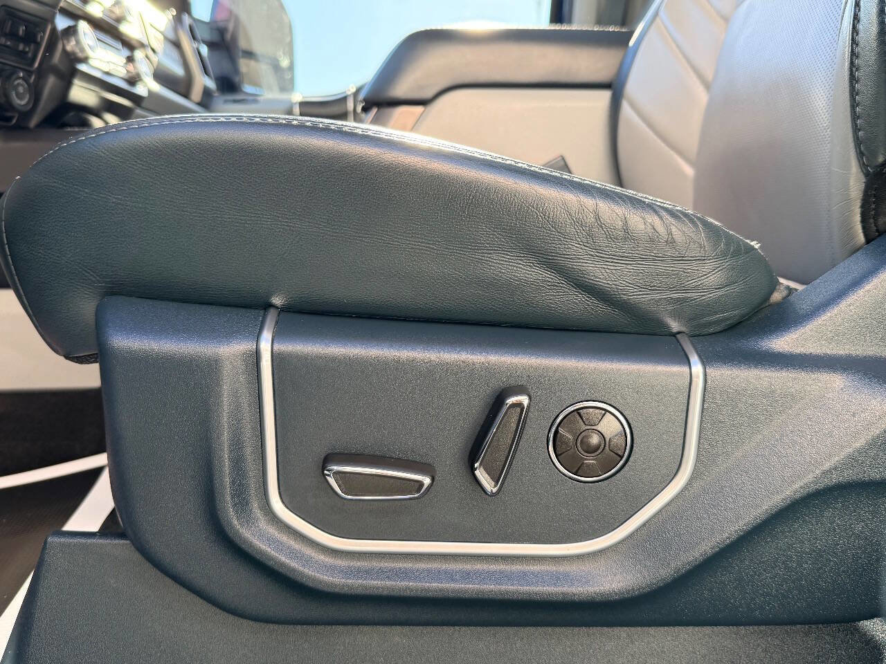 Used 2022 Ford F250 Limited image 20