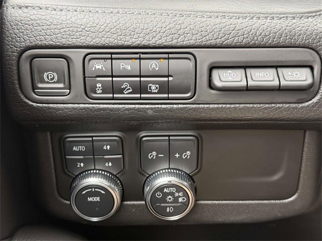 Used 2023 GMC Yukon Denali image 22