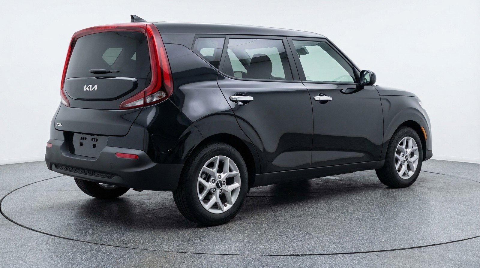 Used 2025 Kia Soul LX w/ LX Technology Package image 9