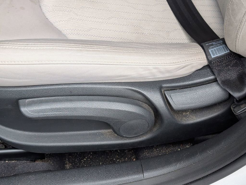 Used 2016 Hyundai Sonata SE FWD image 16