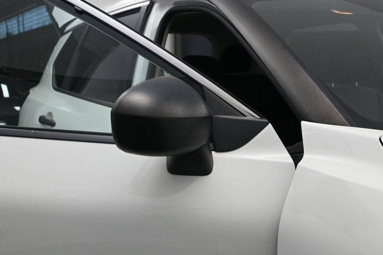 Used 2021 Nissan Rogue S AWD/4WD image 16